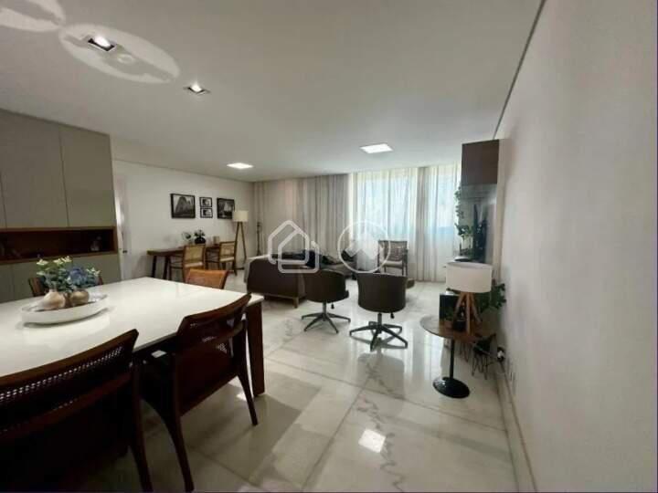 Apartamento, Estoril, 2 Quartos, 2 Vagas, 1 Suíte