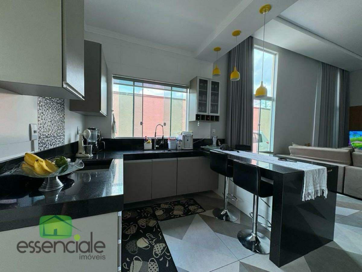Casa, São Gonçalo, 3 Quartos, 8 Vagas, 1 Suíte