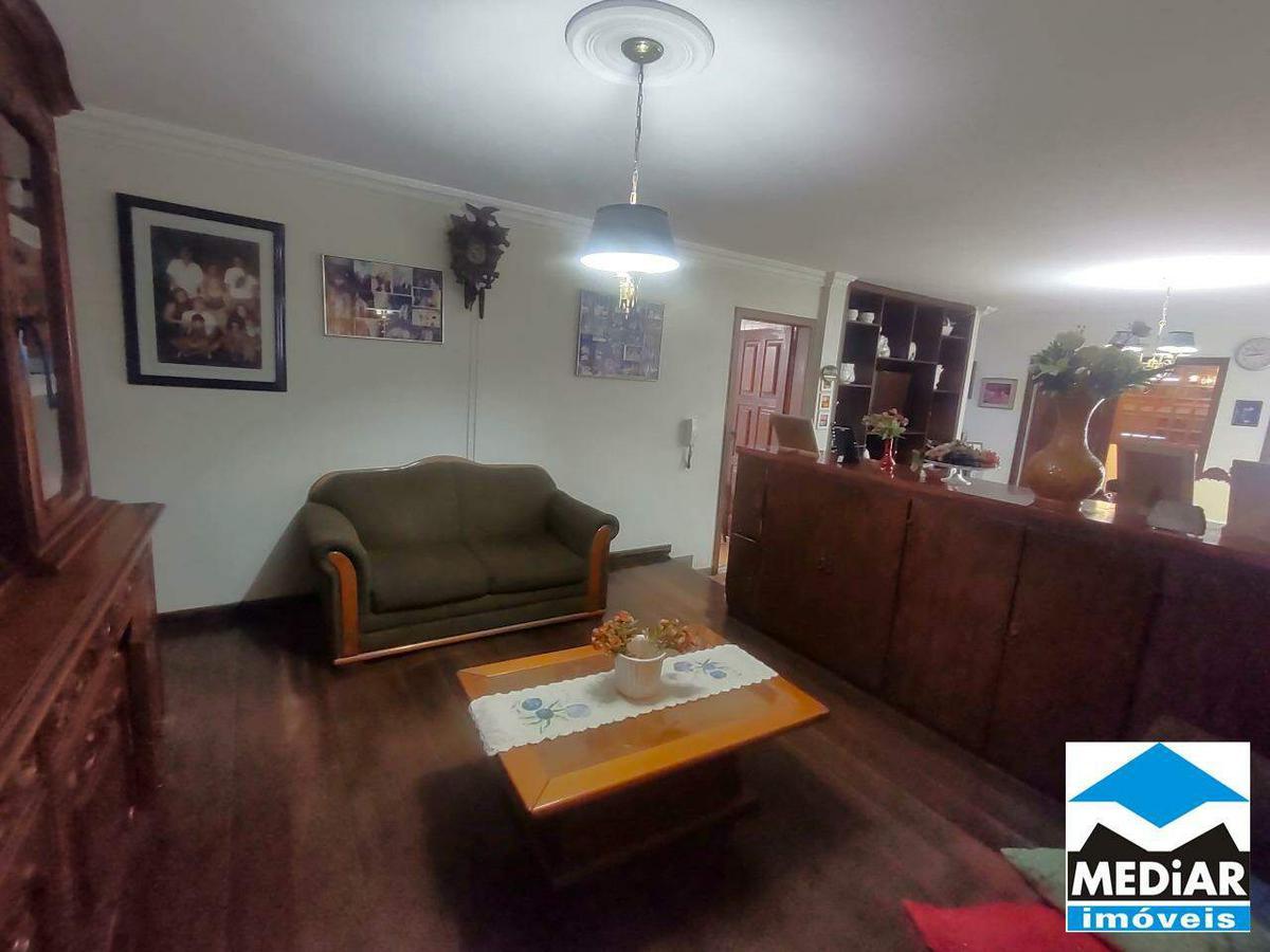Casa, Colégio Batista, 6 Quartos, 4 Vagas, 1 Suíte