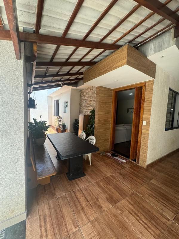 Casa, Masterville, 3 Quartos, 3 Vagas, 1 Suíte