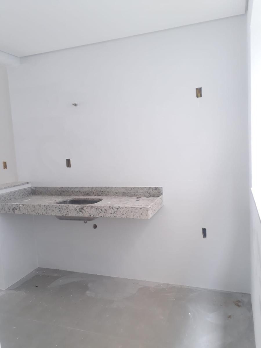 Casa, Planalto, 2 Quartos, 1 Vaga, 1 Suíte