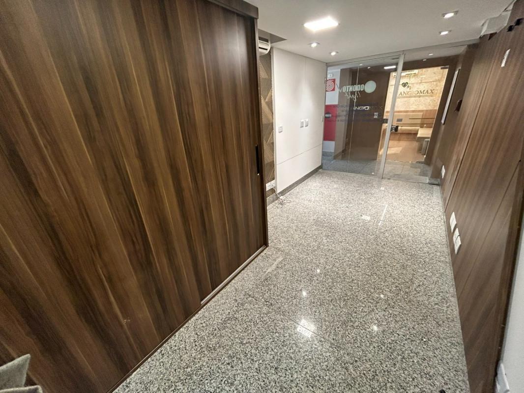 Sala, Savassi, 0 Quarto, 2 Vagas