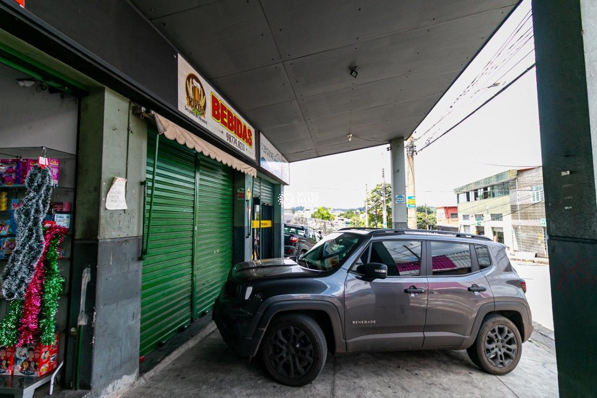 Galpão, Cinquentenário, 0 Quarto, 12 Vagas