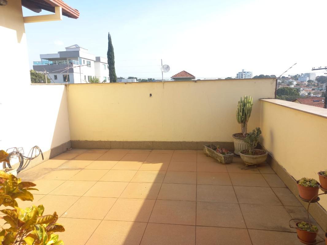 Casa, Itapoã, 4 Quartos, 2 Vagas, 1 Suíte