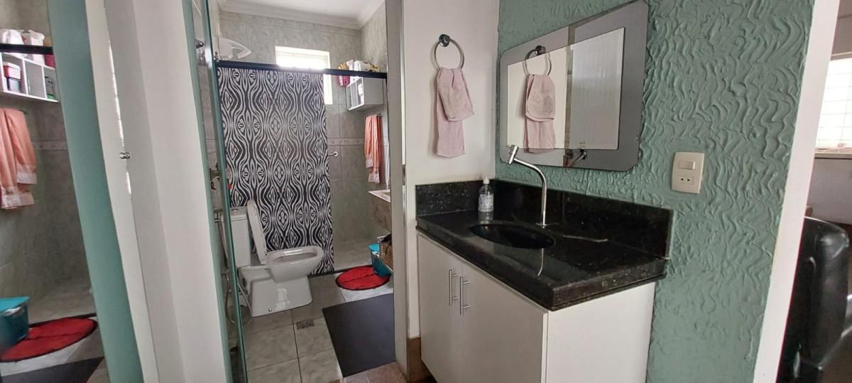 Casa, Jardim Riacho das Pedras, 3 Quartos, 2 Vagas, 1 Suíte