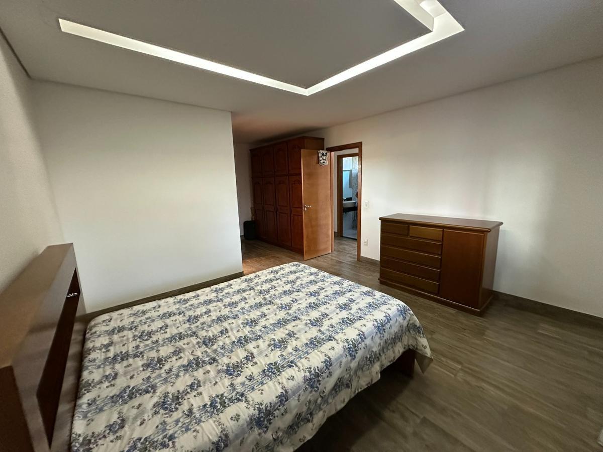 Casa, Céu Azul, 3 Quartos, 5 Vagas, 1 Suíte