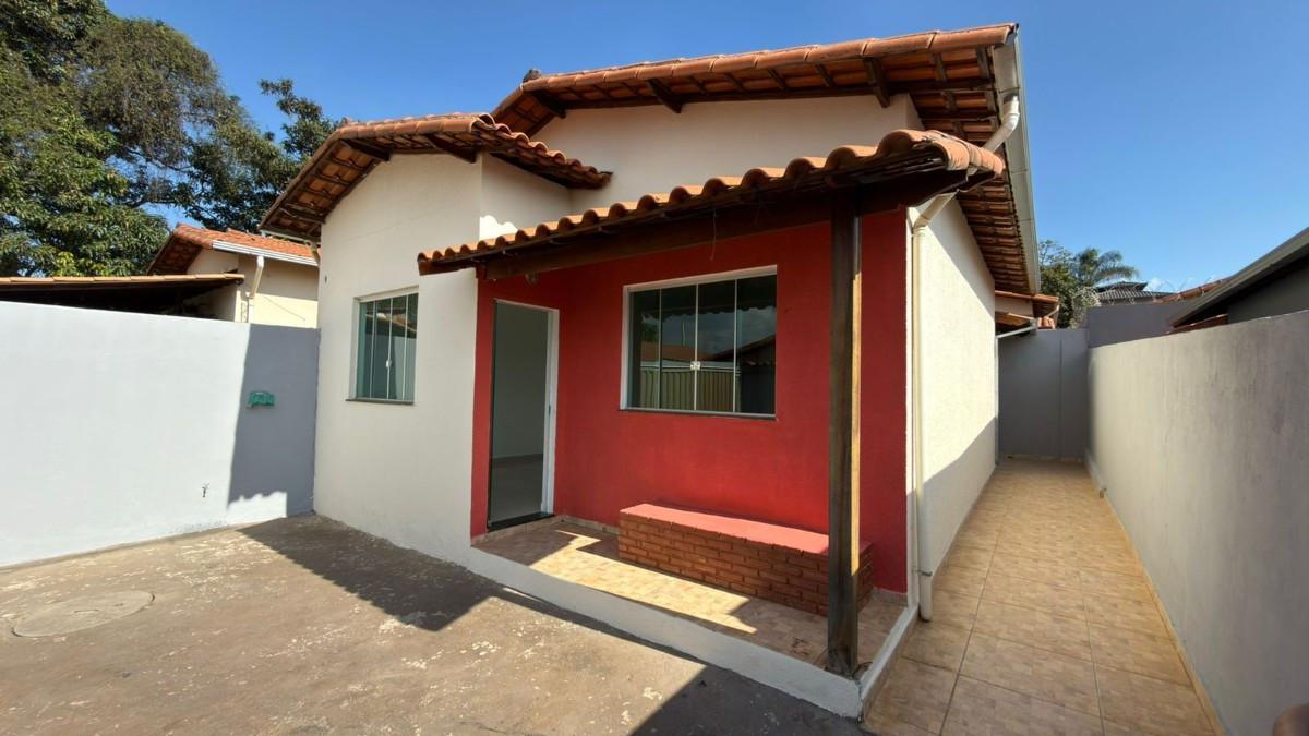 Casa, Bom Jardim, 2 Quartos, 2 Vagas