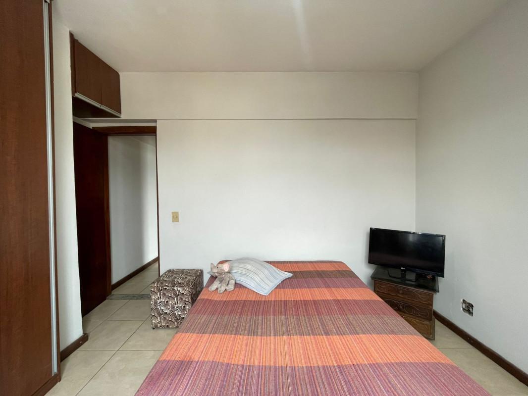 Apartamento, Floresta, 2 Quartos, 1 Vaga