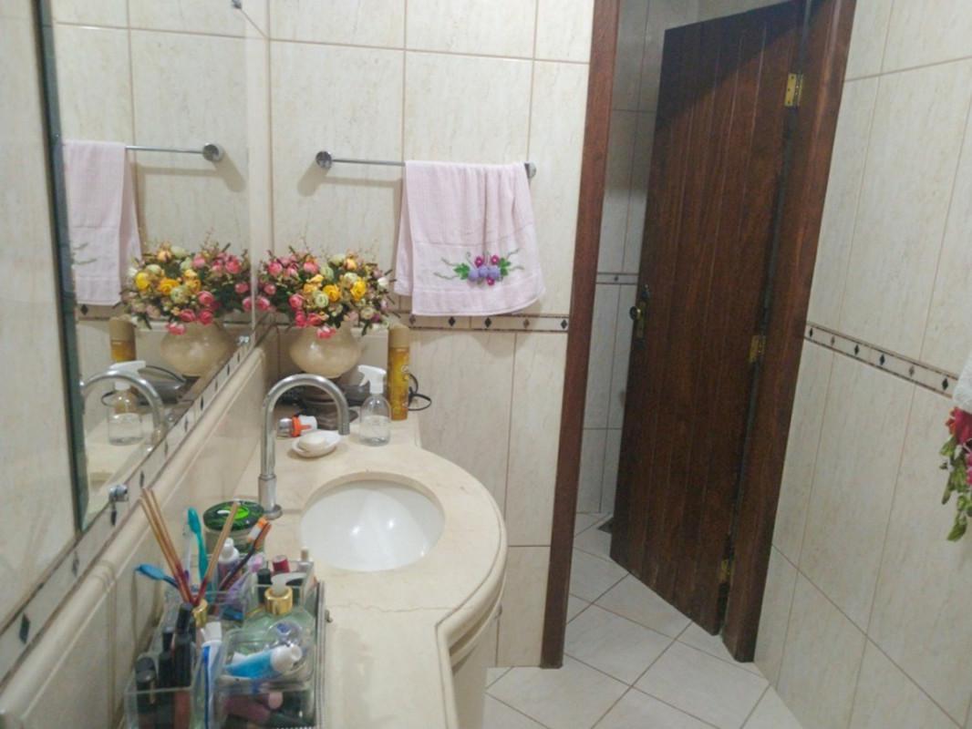 Casa, Santa Mônica, 4 Quartos, 4 Vagas, 1 Suíte