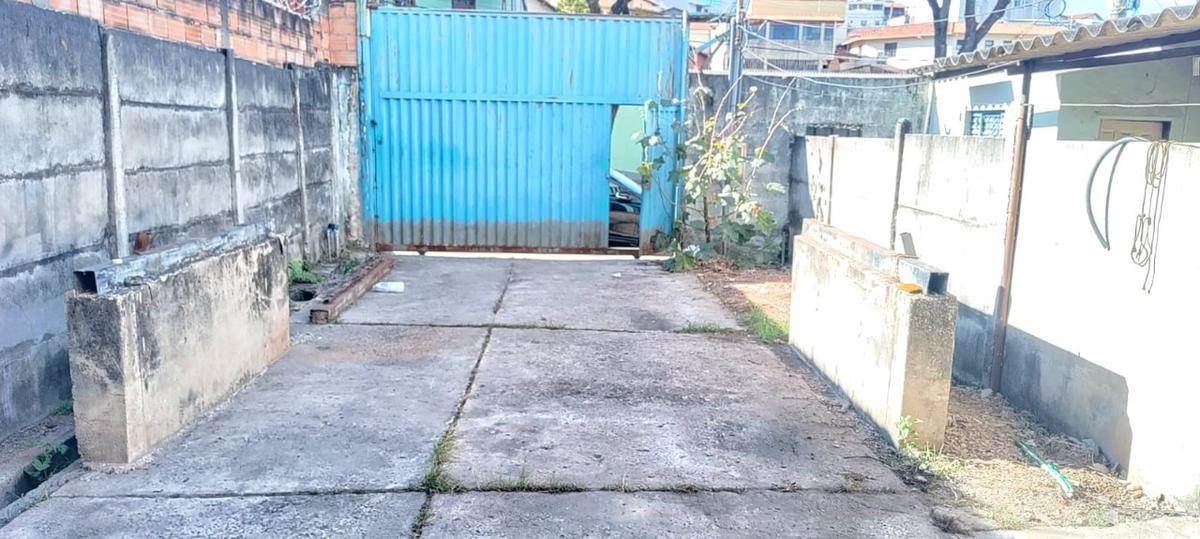 Galpão, Santa Cruz, 1 Quarto, 0 Vaga