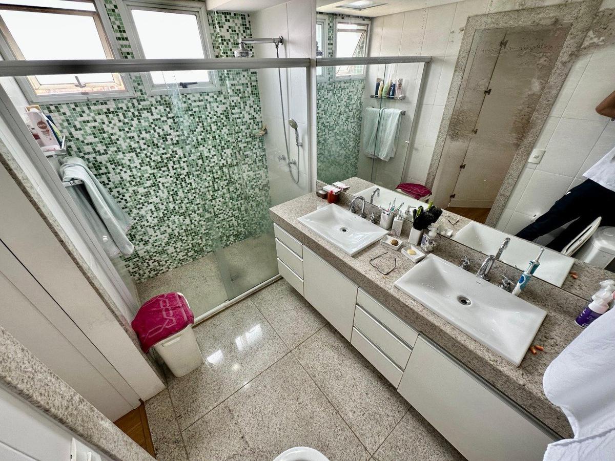 Apartamento, São José, 3 Quartos, 3 Vagas, 2 Suítes