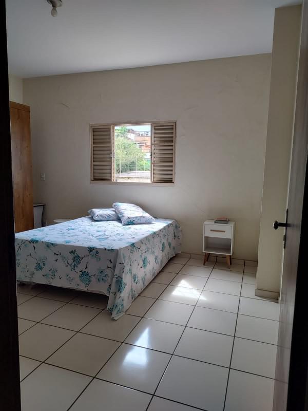 Casa, Milionários, 4 Quartos, 4 Vagas, 1 Suíte