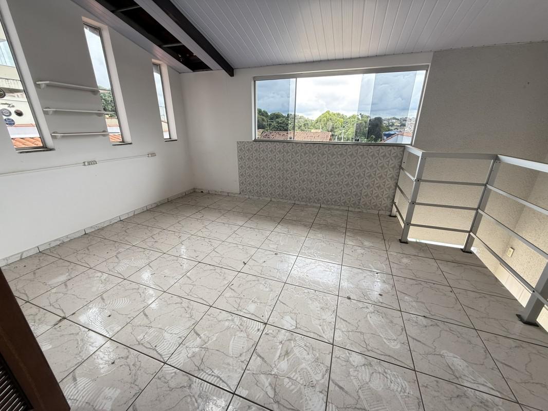 Casa, Bom Retiro, 3 Quartos, 4 Vagas, 1 Suíte