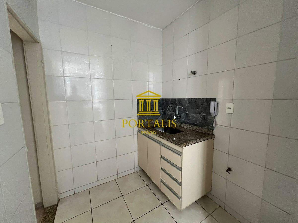 Apartamento, Sagrada Família, 2 Quartos, 1 Vaga