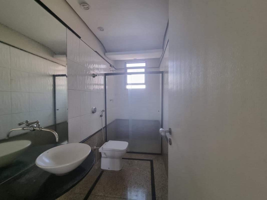 Apartamento, Barreiro, 3 Quartos, 2 Vagas, 1 Suíte