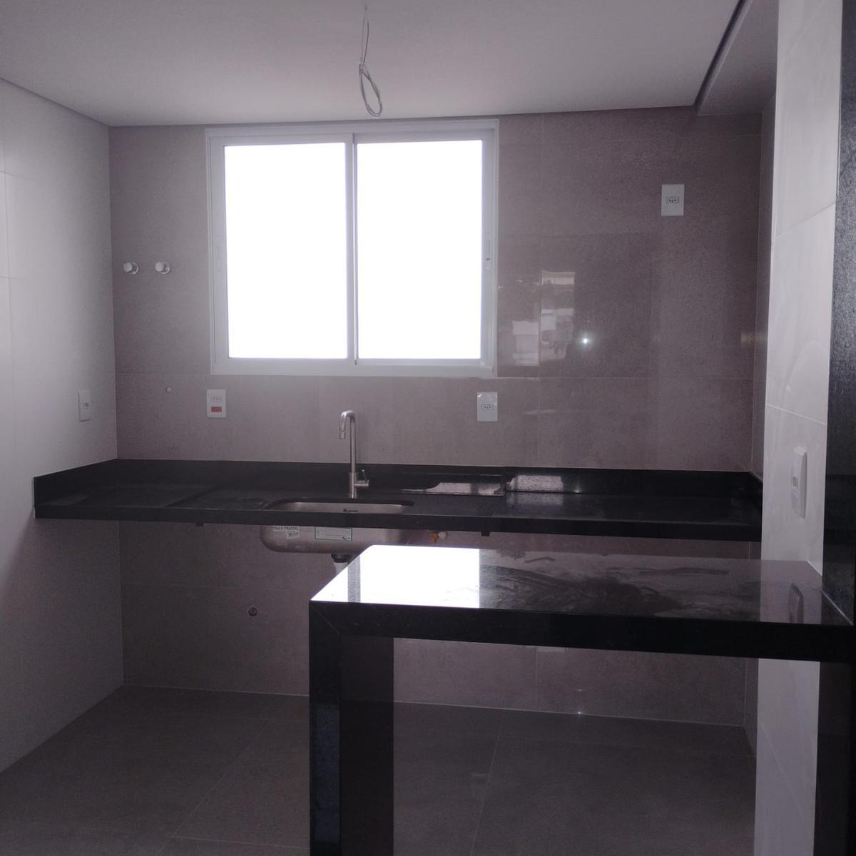 Cobertura, Manacás, 4 Quartos, 2 Vagas, 1 Suíte