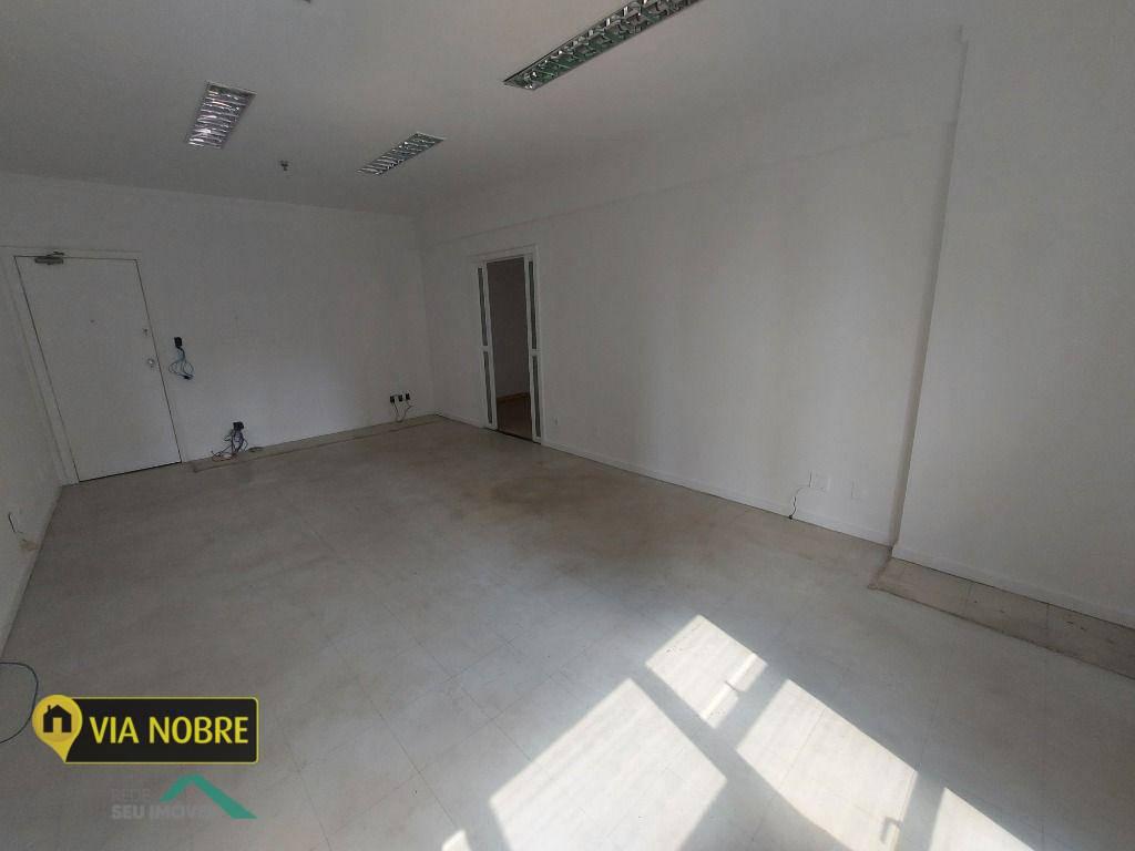 Sala, Lourdes