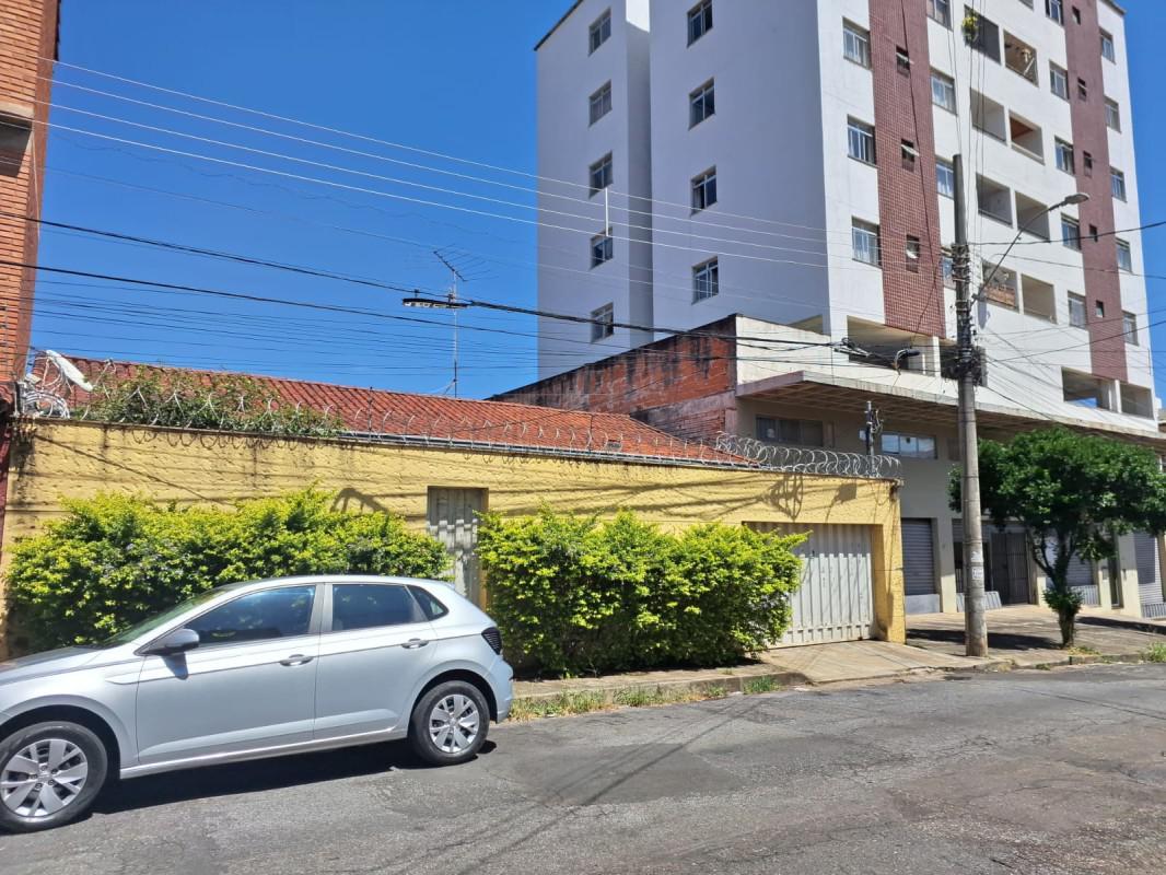 Casa, Nova Granada, 3 Quartos, 2 Vagas, 1 Suíte
