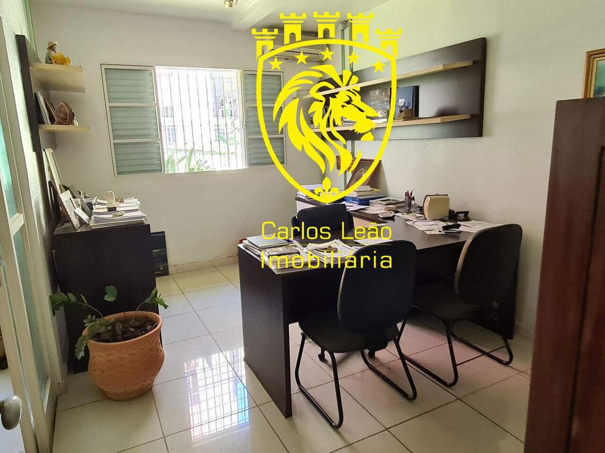 Galpão, Palmeiras, 0 Quarto, 20 Vagas