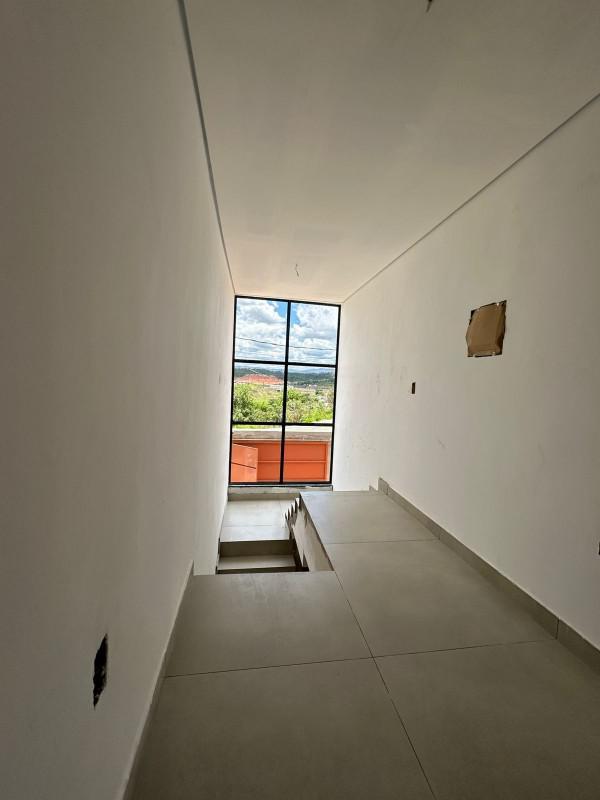 Casa, Monte Verde, 3 Quartos, 2 Vagas, 1 Suíte