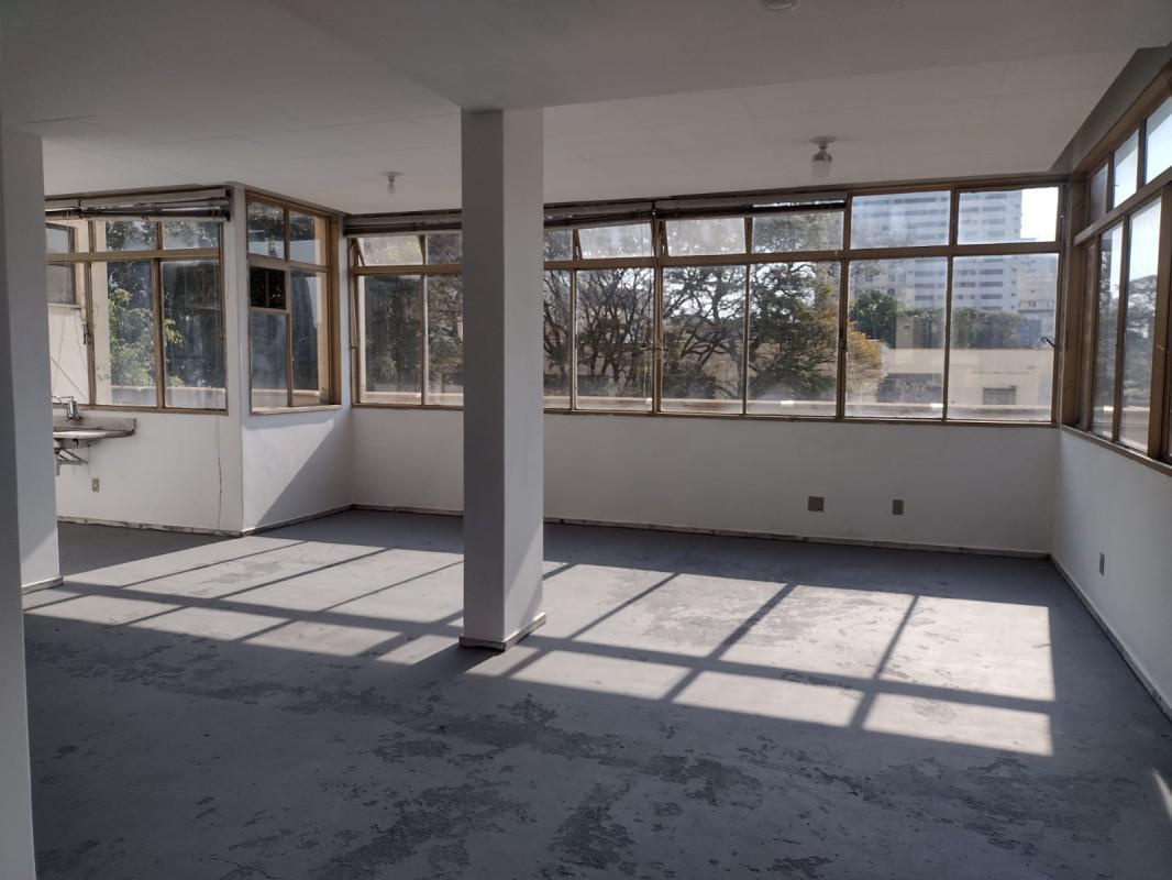 Sala, Barro Preto, 0 Quarto, 0 Vaga