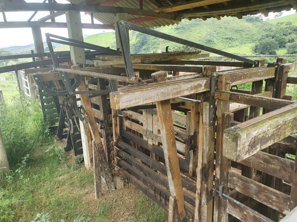 Fazenda, Centro, 4 Quartos, 2 Vagas, 1 Suíte