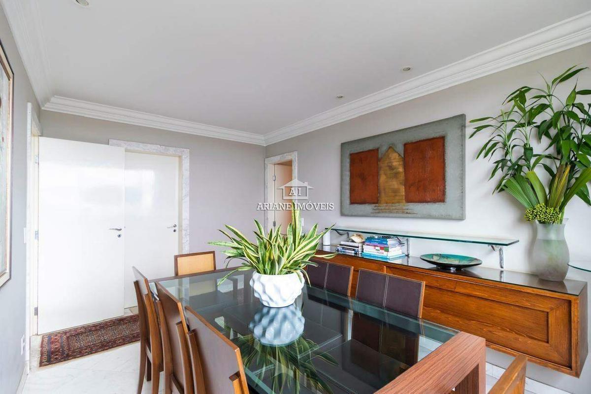 Apartamento, Funcionários, 4 Quartos, 4 Vagas, 2 Suítes