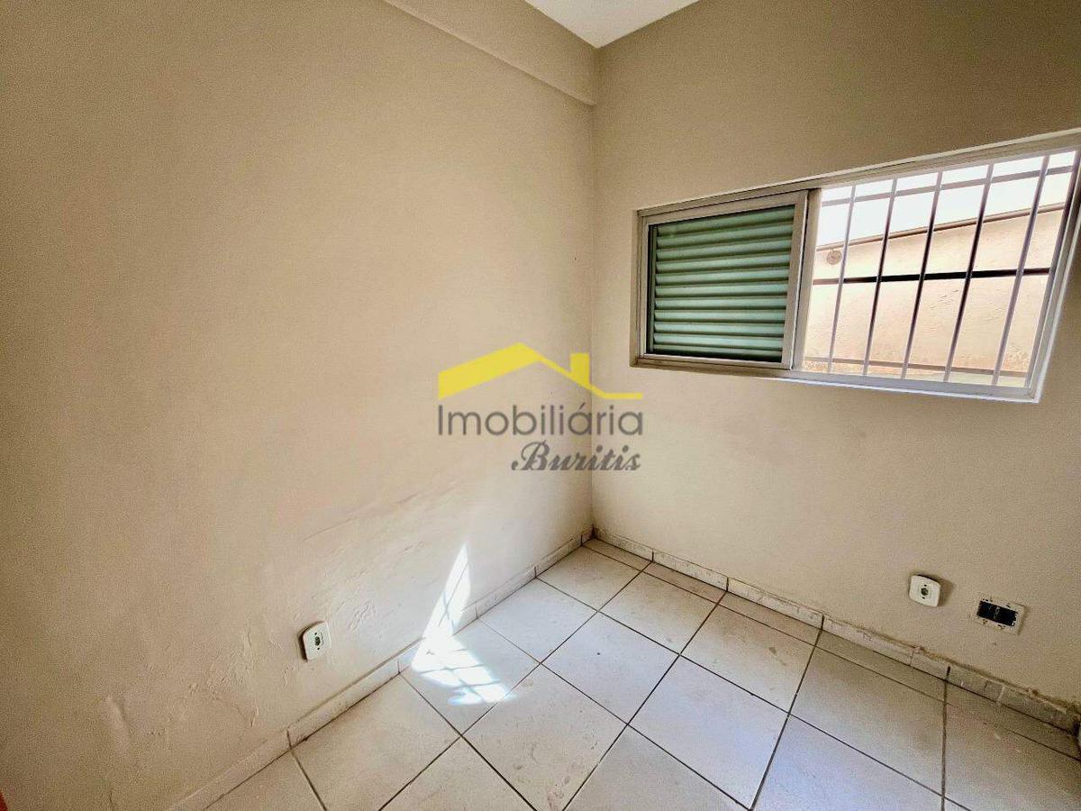Casa, Buritis, 3 Quartos, 1 Vaga, 1 Suíte