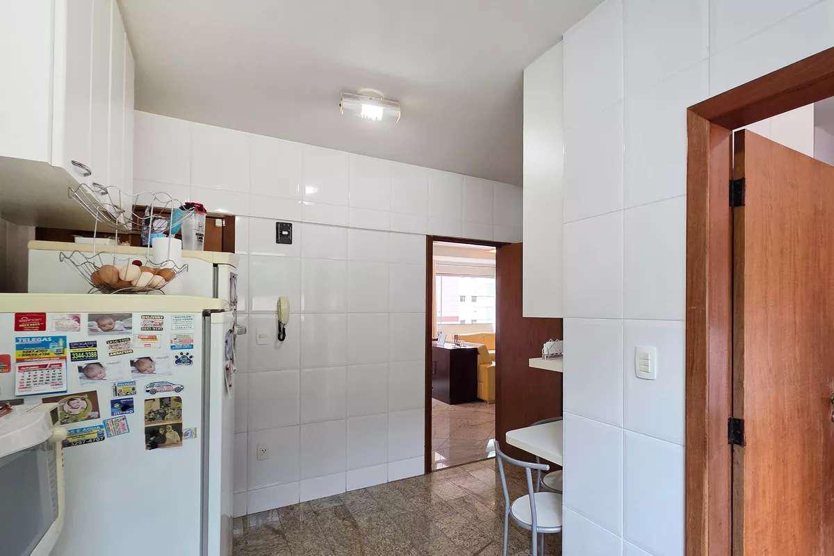 Apartamento, Luxemburgo, 4 Quartos, 3 Vagas, 1 Suíte