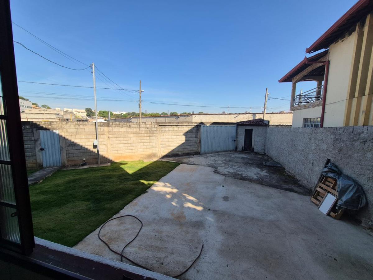 Casa, Petropolis, 3 Quartos, 10 Vagas, 1 Suíte