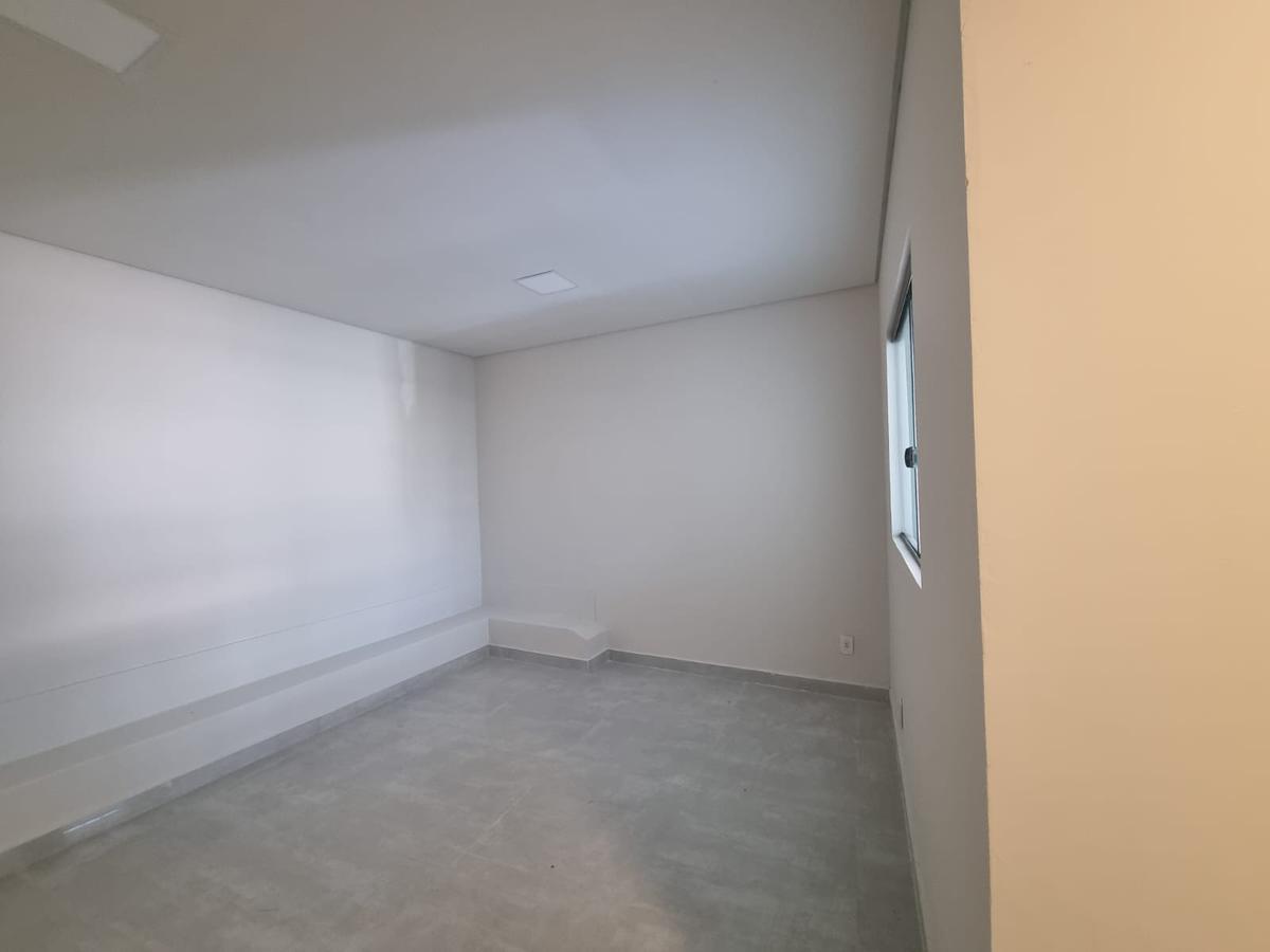 Andar, Centro, 1 Quarto, 0 Vaga
