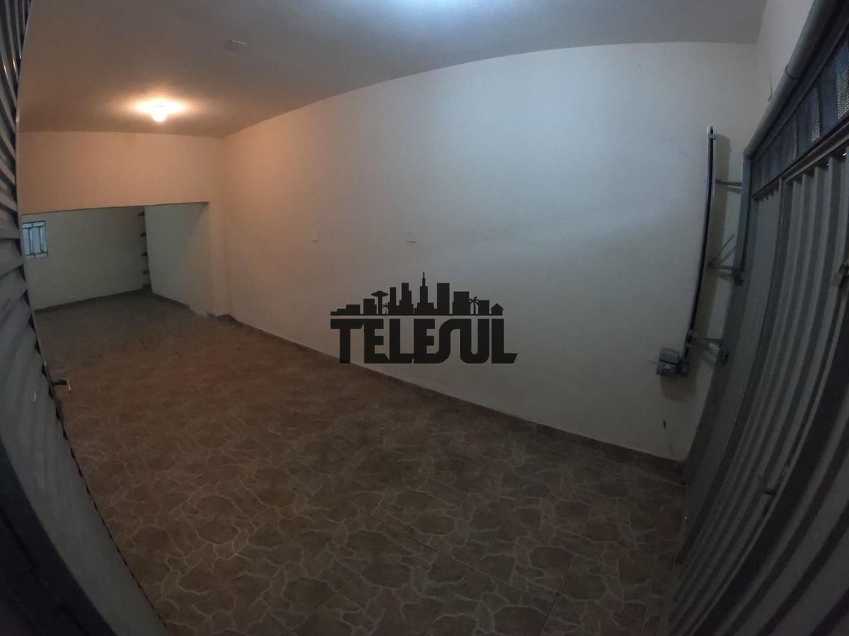 Casa, Centro, 3 Quartos, 0 Vaga, 1 Suíte