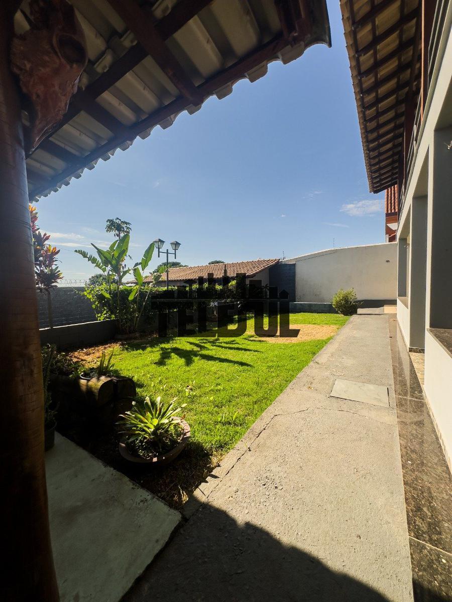 Casa, Parque Mariela, 5 Quartos, 8 Vagas, 2 Suítes