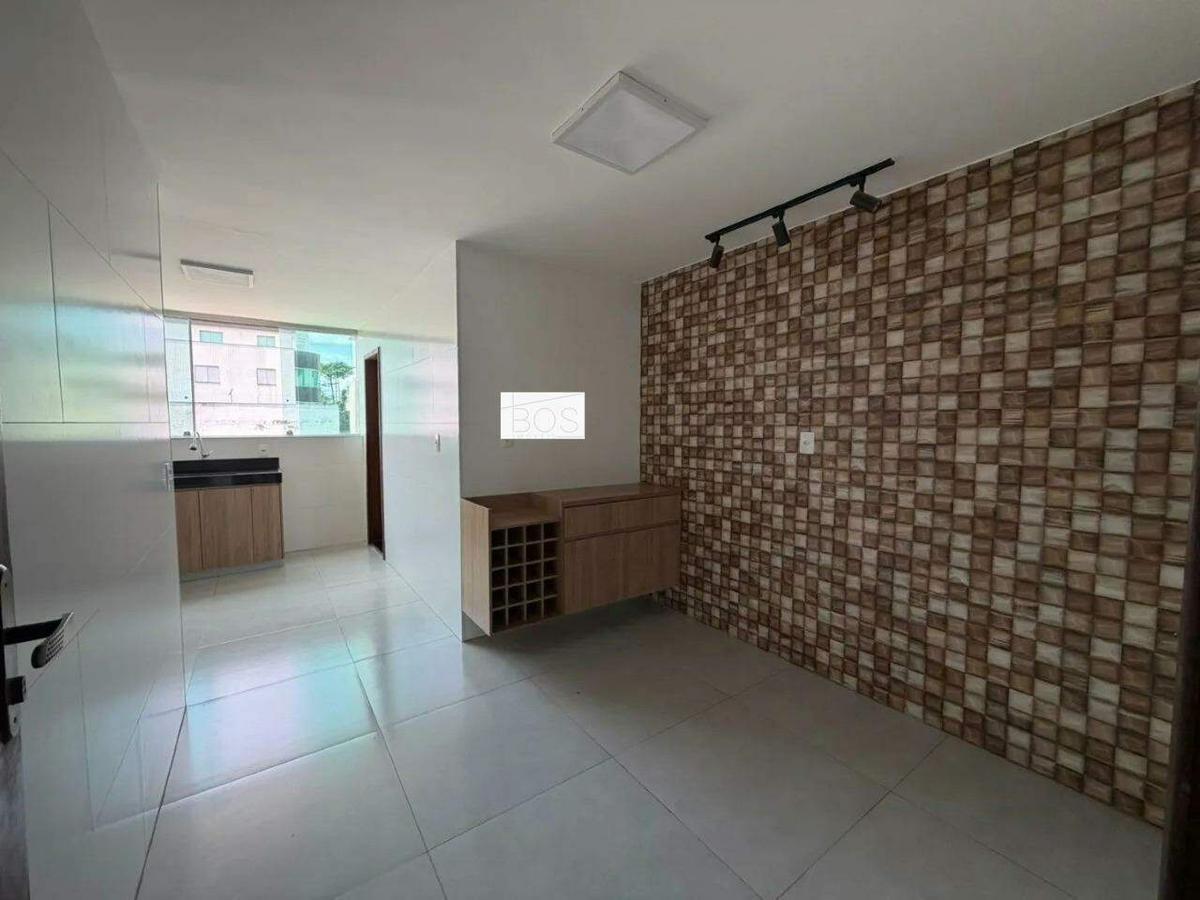 Apartamento, Sagrada Família, 3 Quartos, 1 Vaga, 1 Suíte