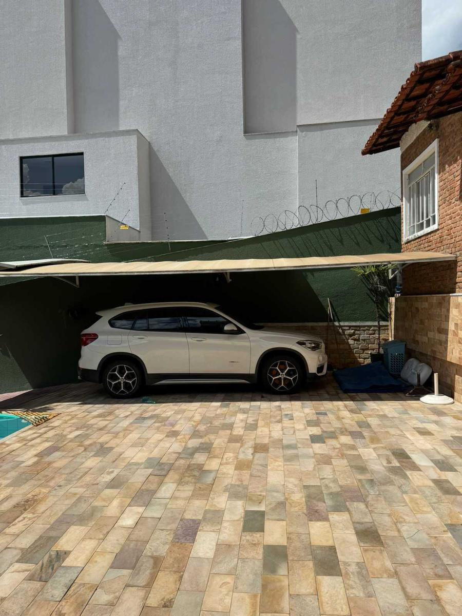 Casa, Sagrada Família, 6 Quartos, 2 Vagas, 2 Suítes