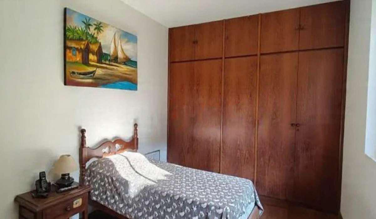 Casa, Luxemburgo, 5 Quartos, 4 Vagas, 2 Suítes
