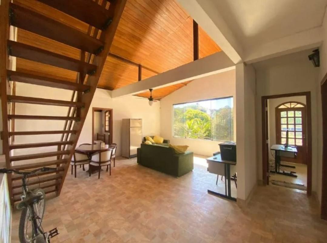 Casa, Braúnas, 4 Quartos, 5 Vagas, 1 Suíte