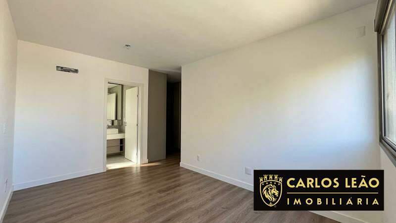 Apartamento, Cruzeiro, 4 Quartos, 3 Vagas, 2 Suítes