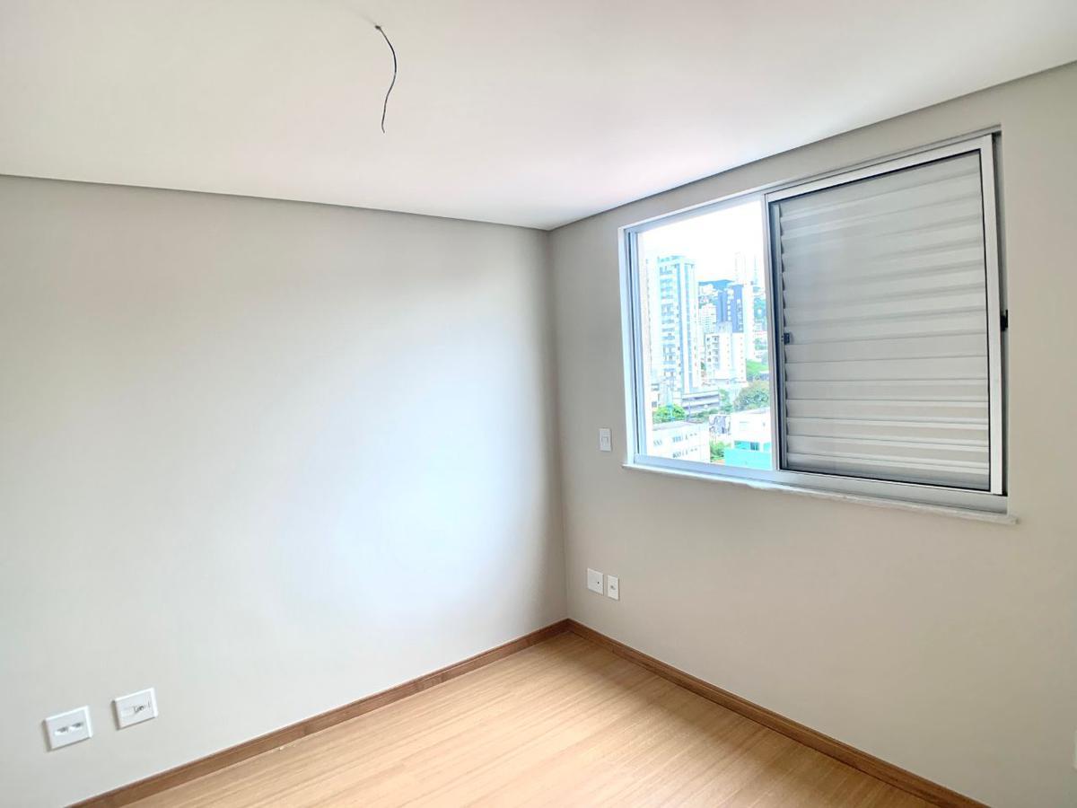 Cobertura, Santa Efigênia, 2 Quartos, 2 Vagas, 1 Suíte