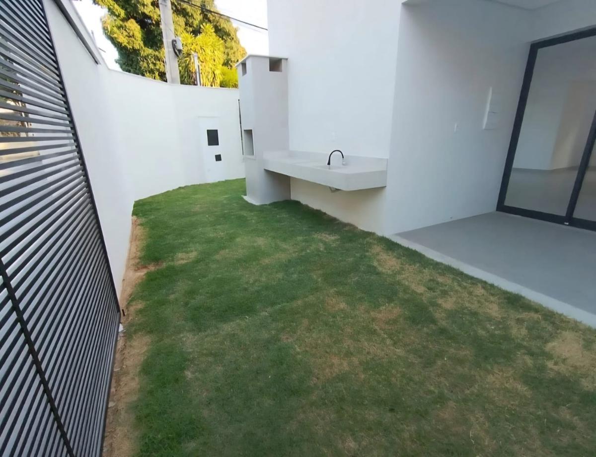 Casa, Planalto, 3 Quartos, 3 Vagas, 1 Suíte