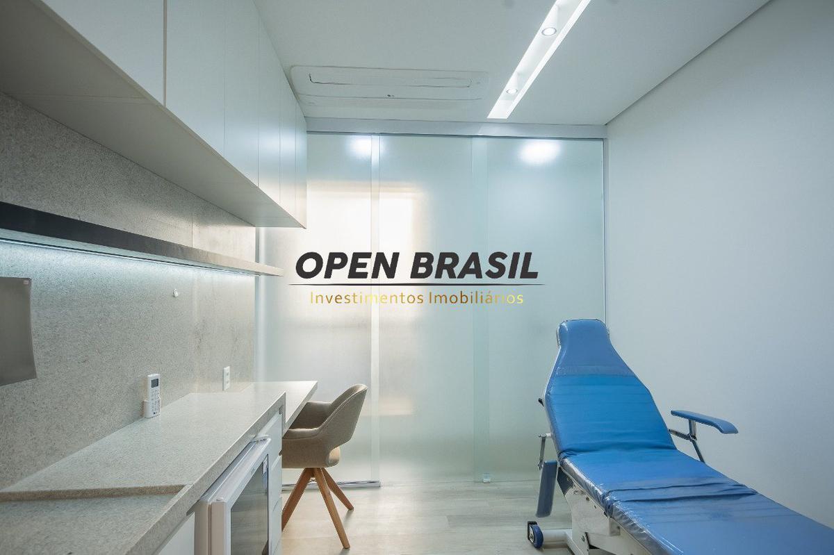 Galpão, Prado, 2 Quartos, 0 Vaga, 2 Suítes