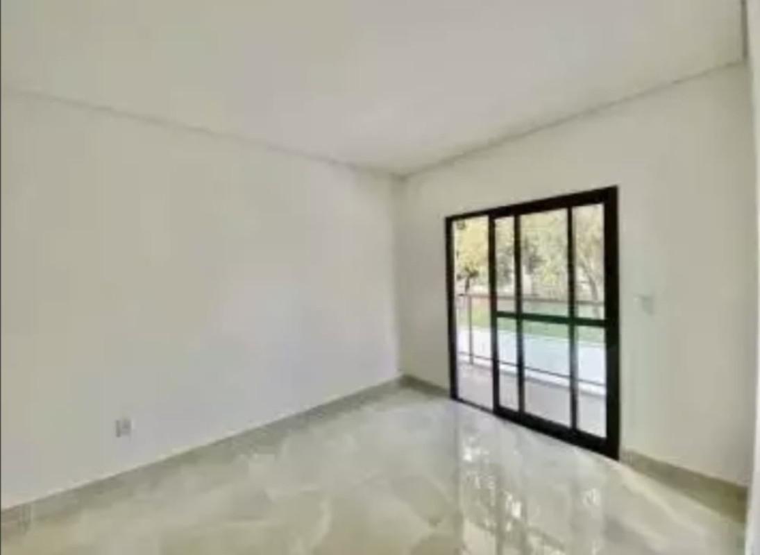 Casa, Trevo, 3 Quartos, 2 Vagas, 1 Suíte