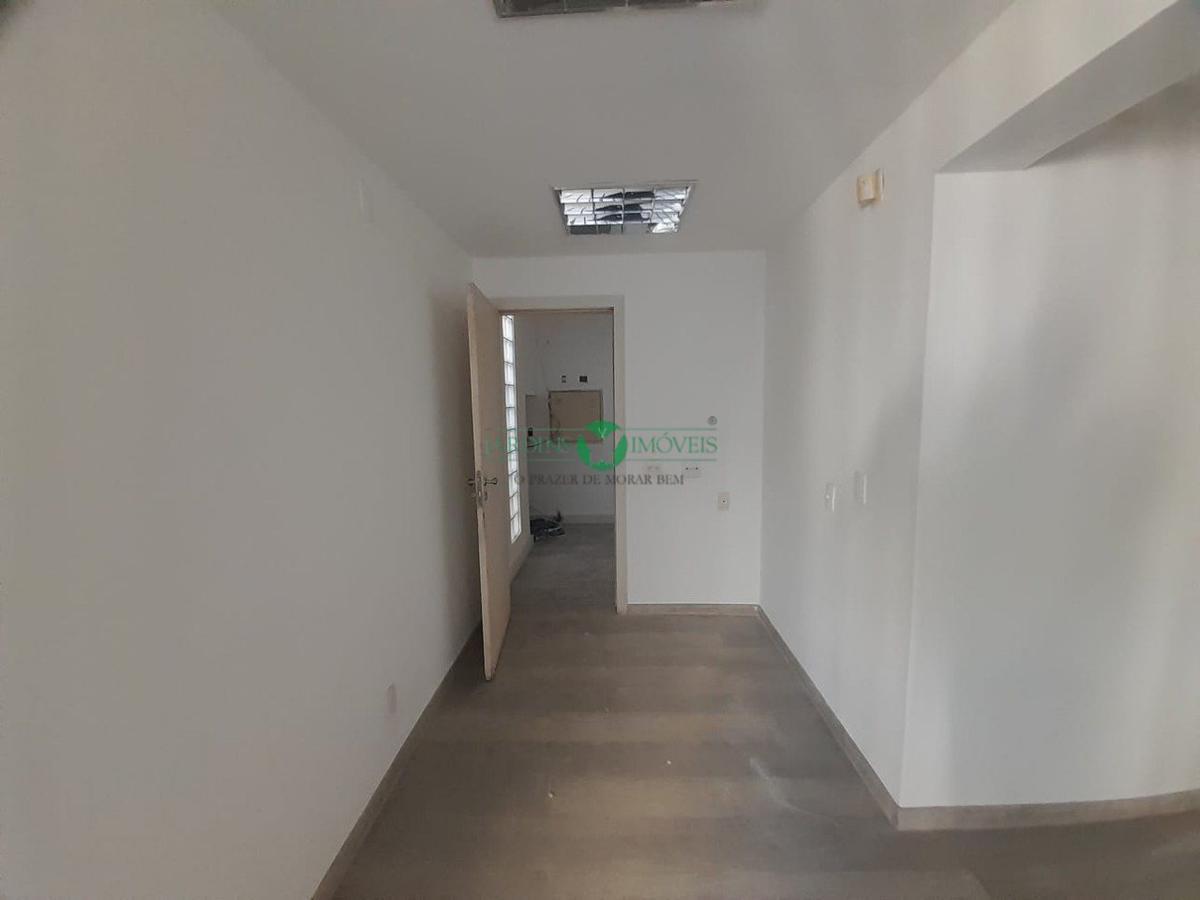 Galpão, Floresta, 0 Quarto, 2 Vagas
