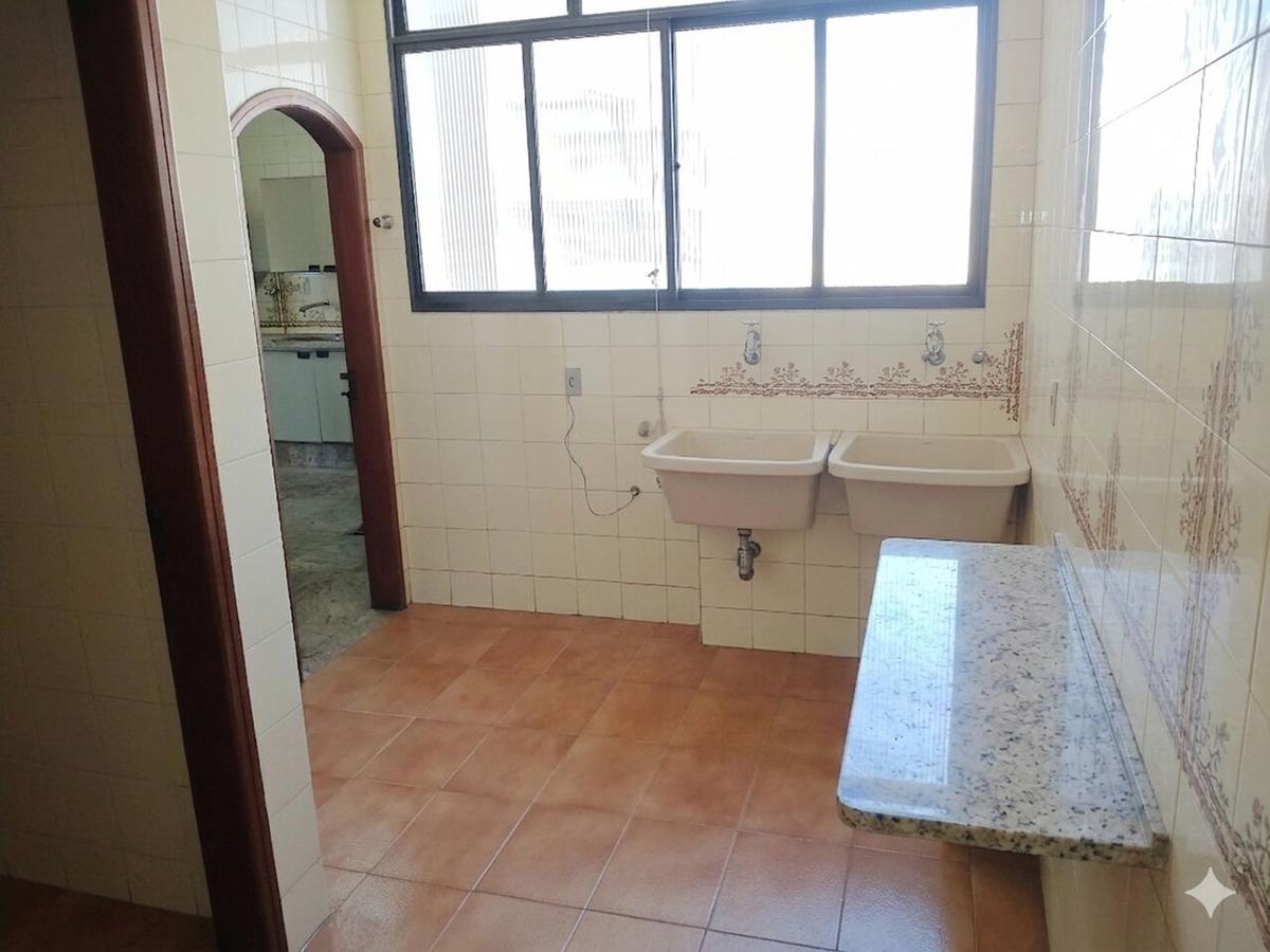Apartamento, Savassi, 4 Quartos, 2 Vagas, 1 Suíte