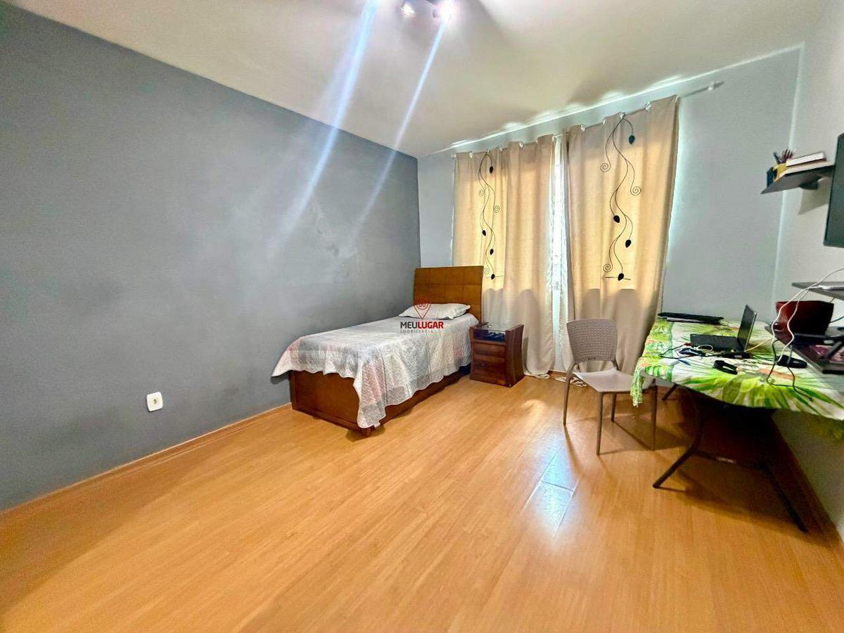 Casa, CDI Jatobá (barreiro), 3 Quartos, 3 Vagas, 1 Suíte