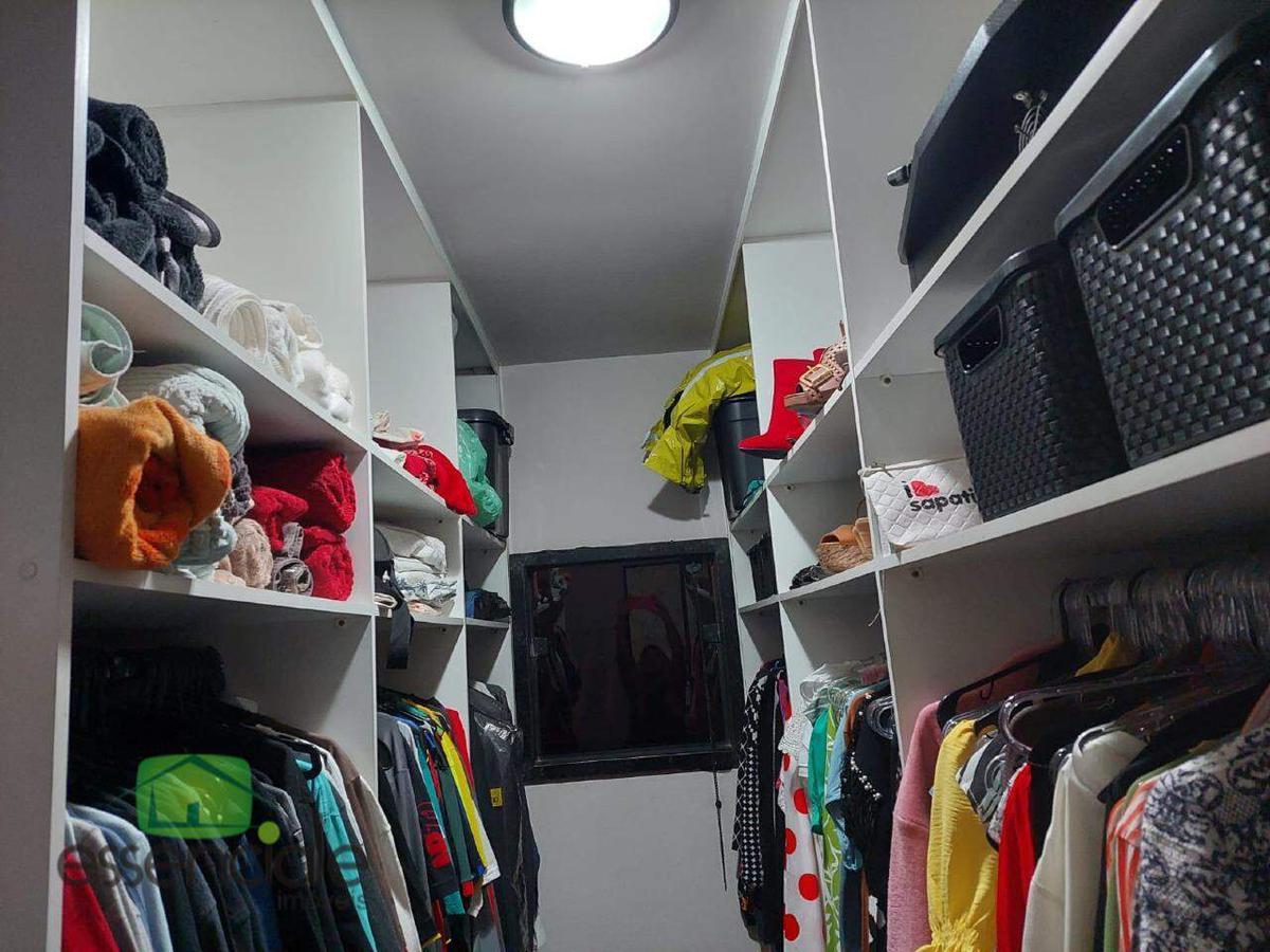 Casa, Granja Ouro Branco, 3 Quartos, 10 Vagas, 1 Suíte