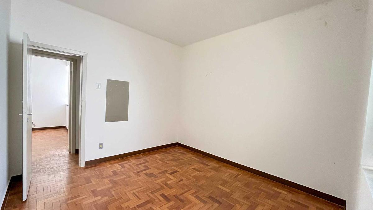 Apartamento, Floresta, 3 Quartos, 0 Vaga, 1 Suíte