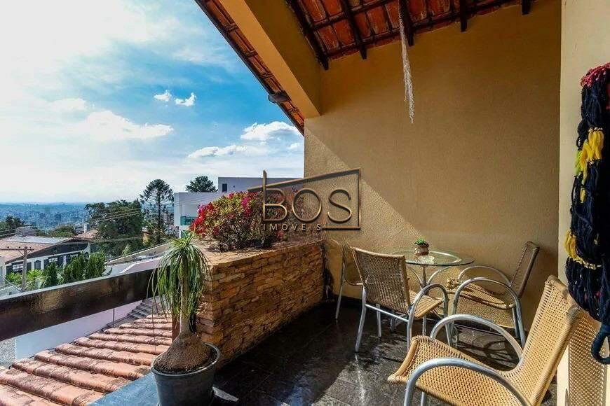 Casa, Mangabeiras, 5 Quartos, 0 Vaga, 1 Suíte