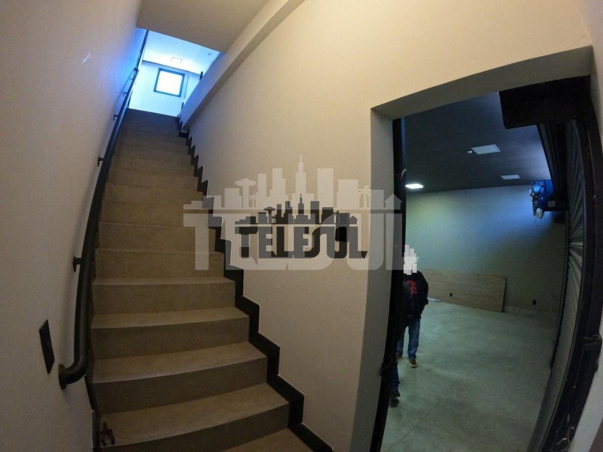 Casa, Centro, 2 Quartos, 3 Vagas, 1 Suíte