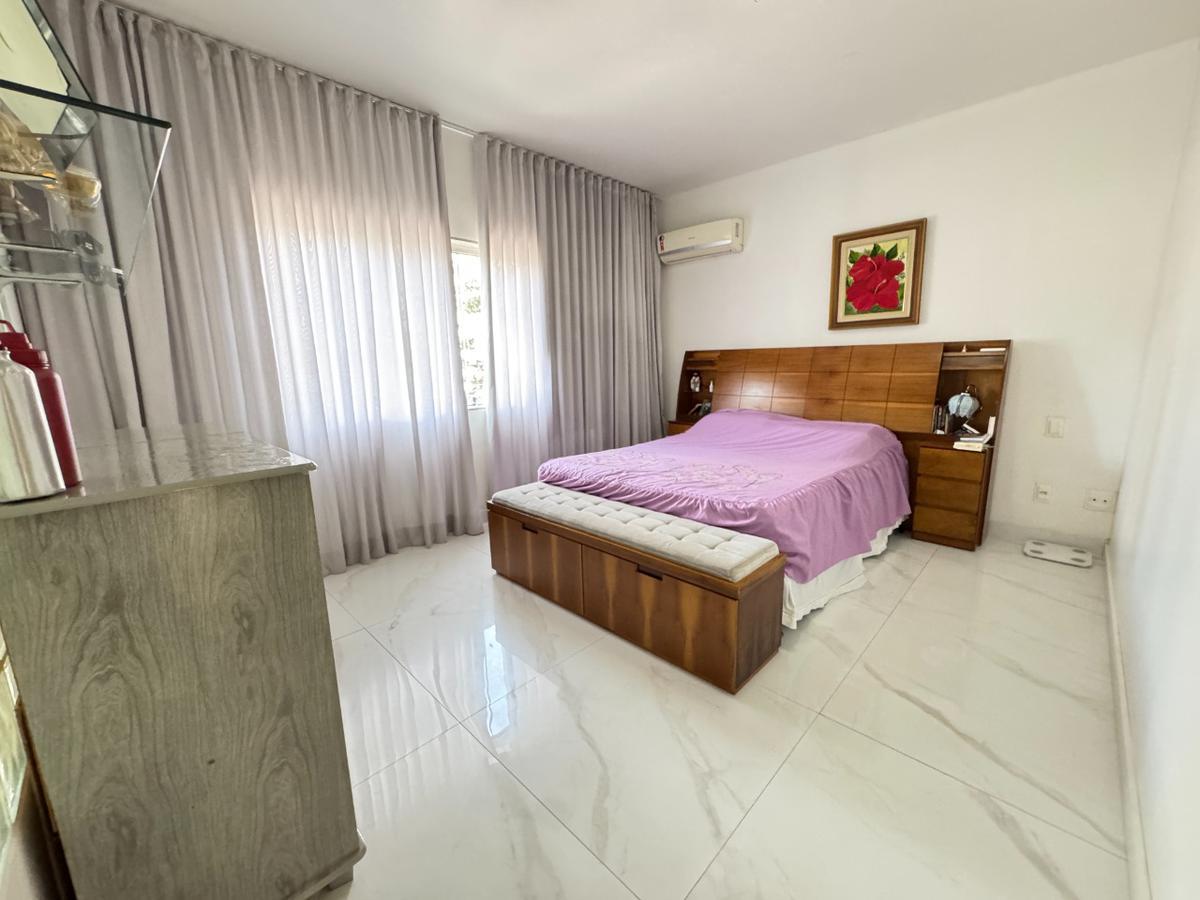 Casa, Santa Branca, 3 Quartos, 3 Vagas, 1 Suíte